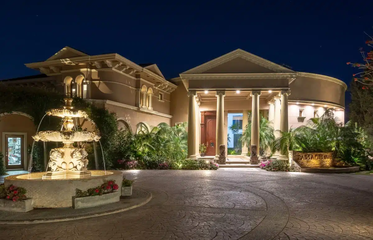 6390 Meadows Court LLC - Facility Image